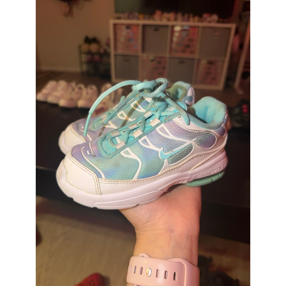 Nike unicorn shoes size 9c